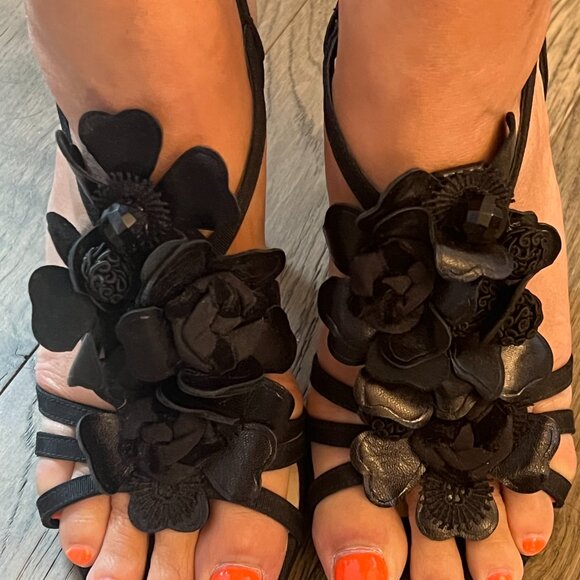 High Heels Black Leather, Fabric, and Baubles Floral Pattern Ramon Tenza Size 6 - Picture 3 of 7
